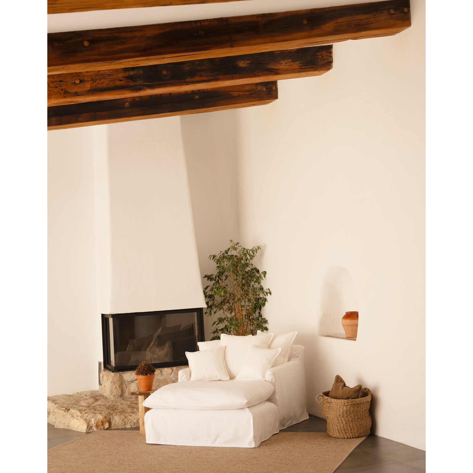 Fauteuil en coton et lin couleur blanc de 115x170cm Hauteur: 73 Longueur: 170 Largeur: 115