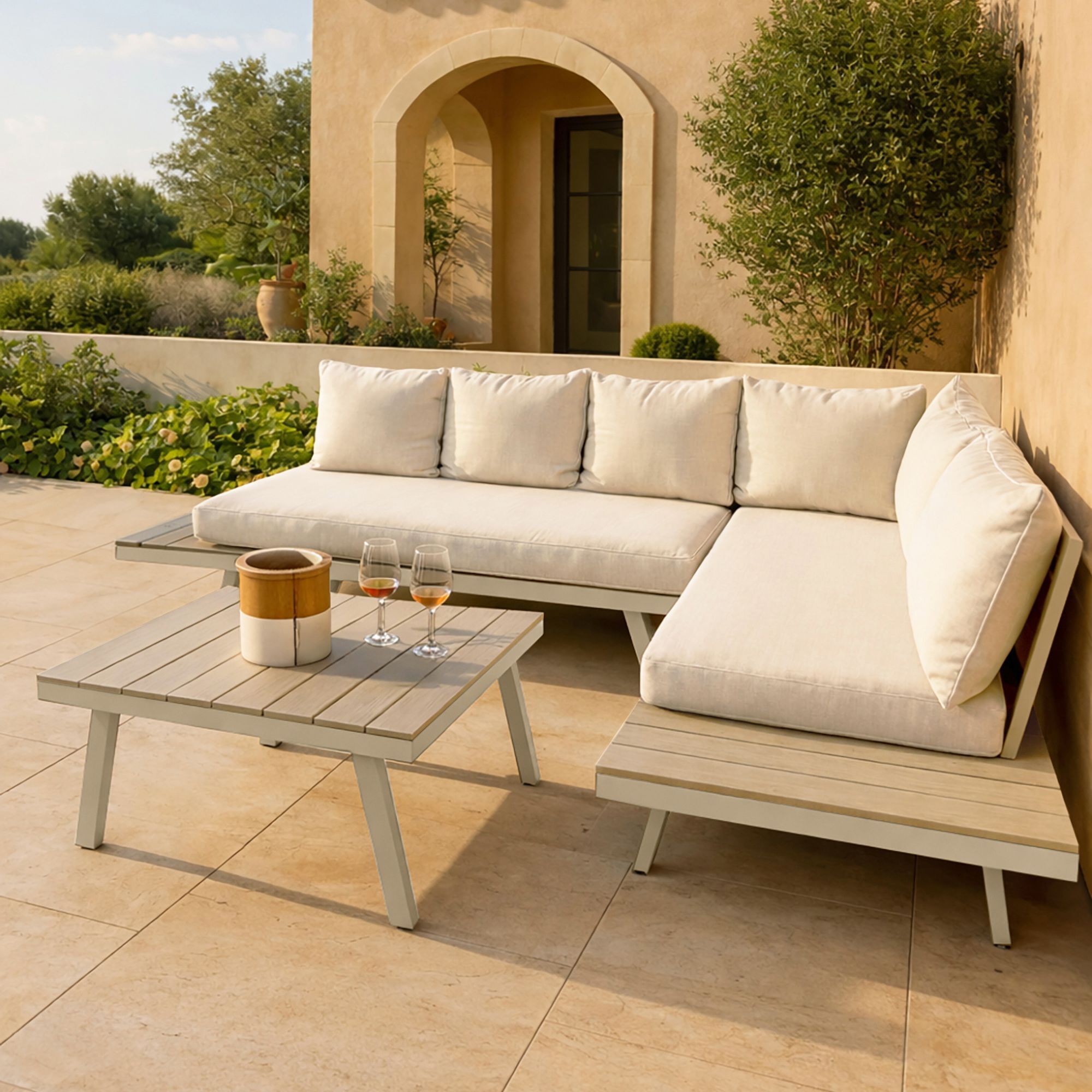 Salon de jardin 6 places en aluminiun et coussin en oléofine beige  CALVI