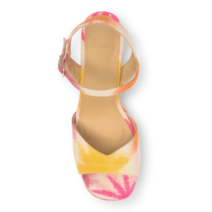 Sandalia Flora tacón a juego en lino con motivo floral estampado y hebilla