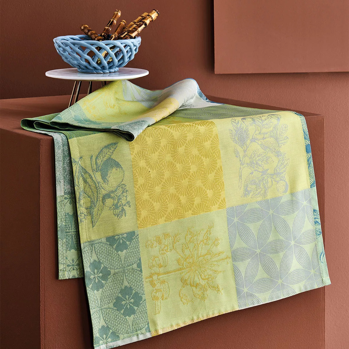 Chemin de table pur coton motif jacquard jaune vert Mille parfums limoni