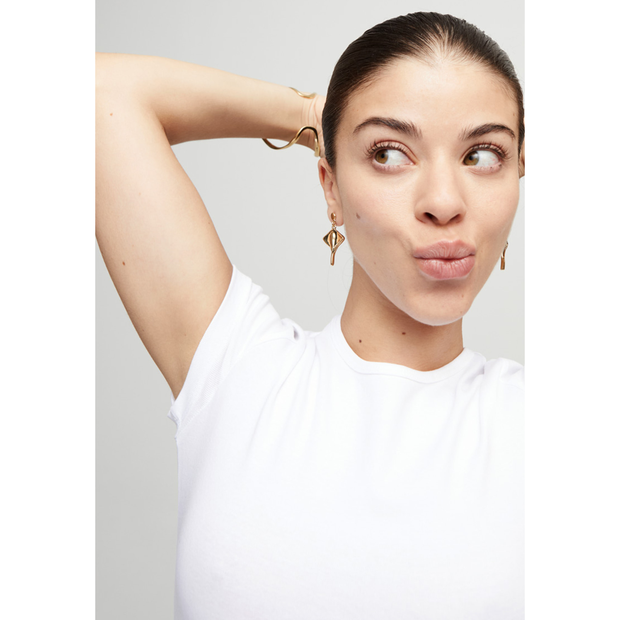 Pendiente SER MAJESTUOSA ORO U