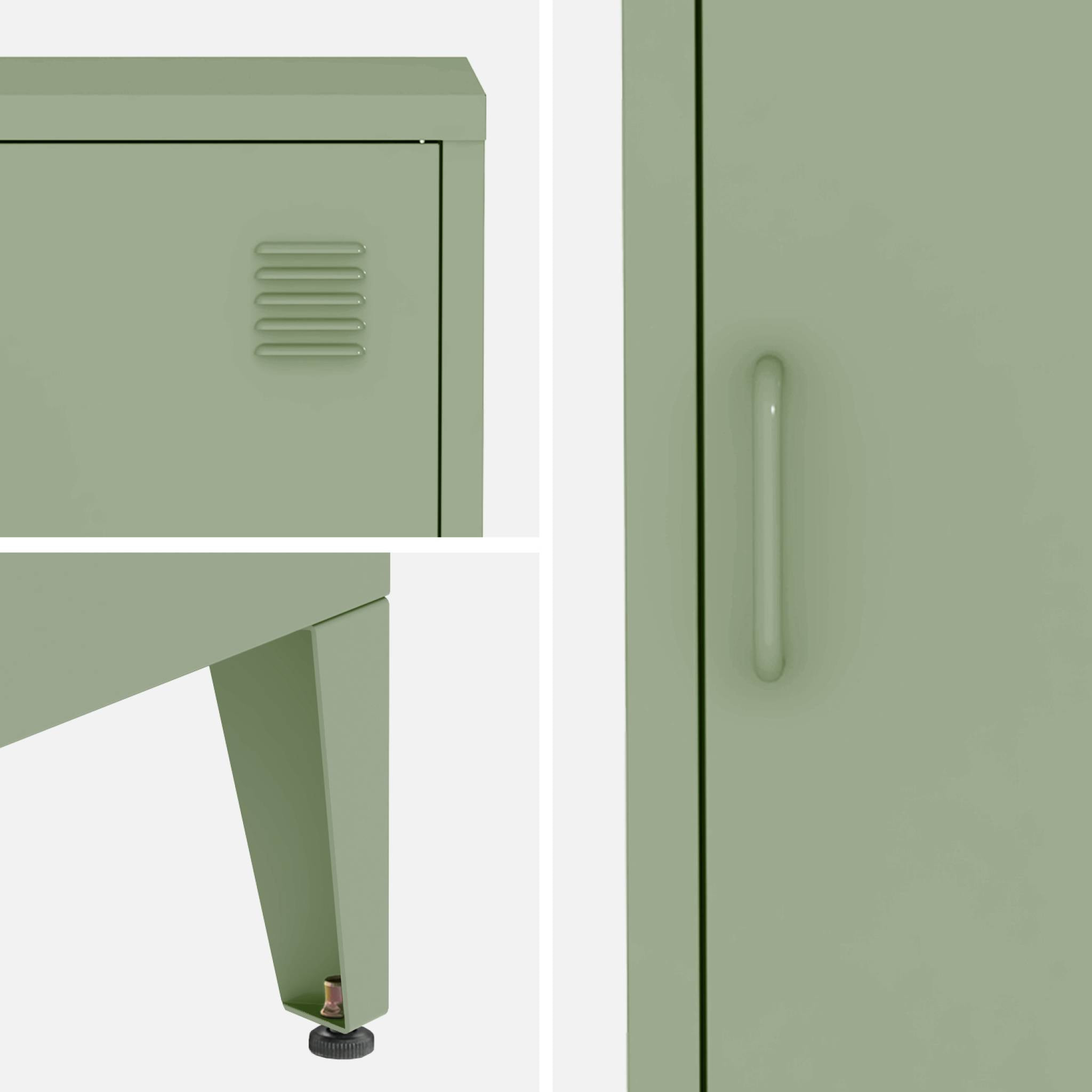 Table de chevet en acier vert. 1 porte. casier. chambre enfant