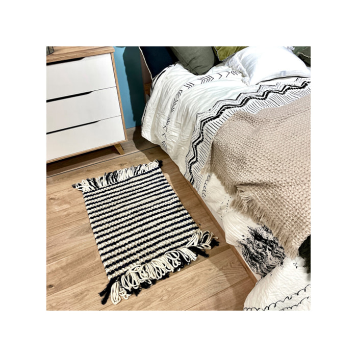Tapis 60 x 80 cm tissu texturé petits pompons avec franges bicolores - MARINE