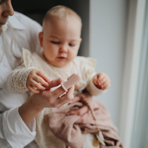 Mushie Pack 2 Cepillos Dientes Dedo Solid