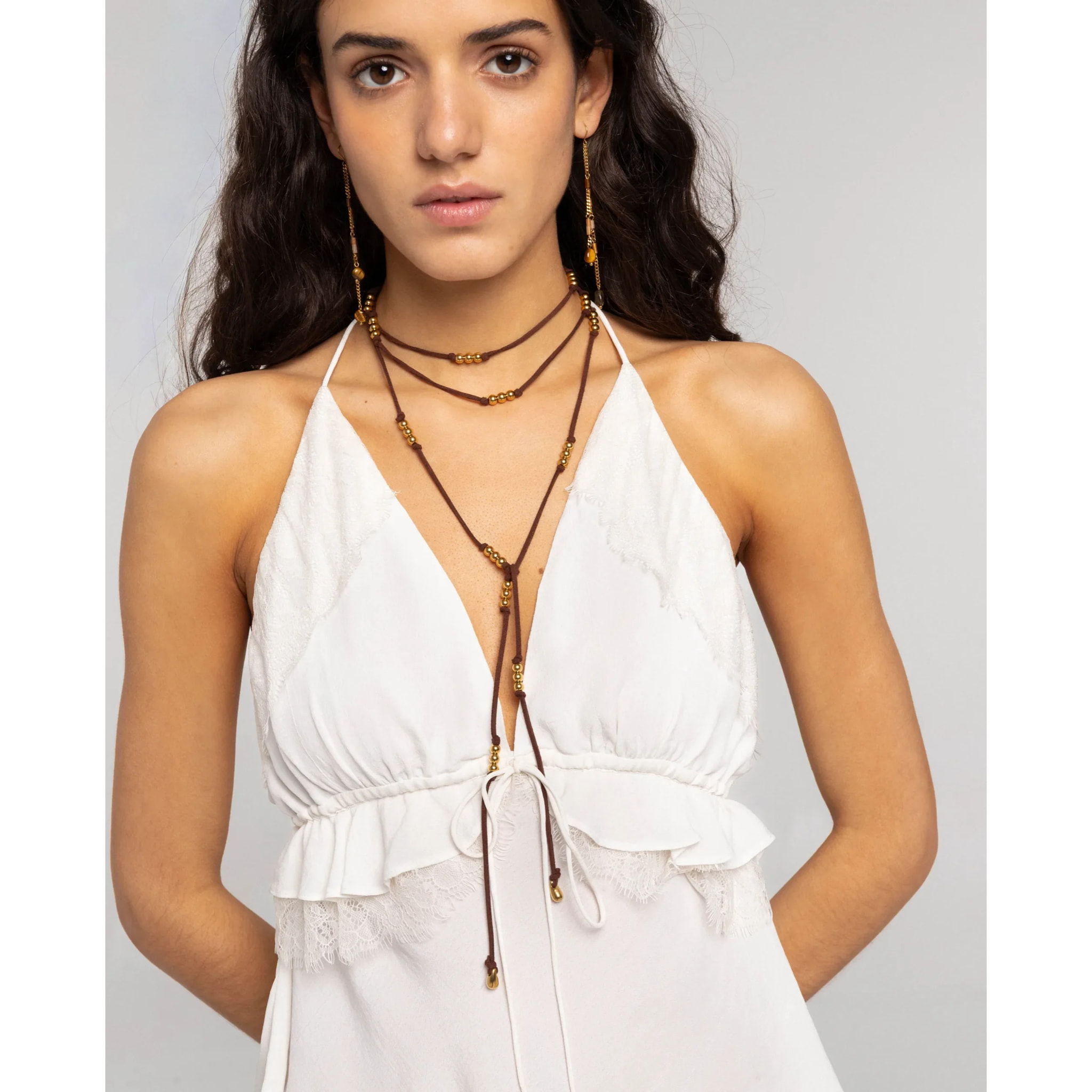 Collar multiposición de piel con cuentas de mujer