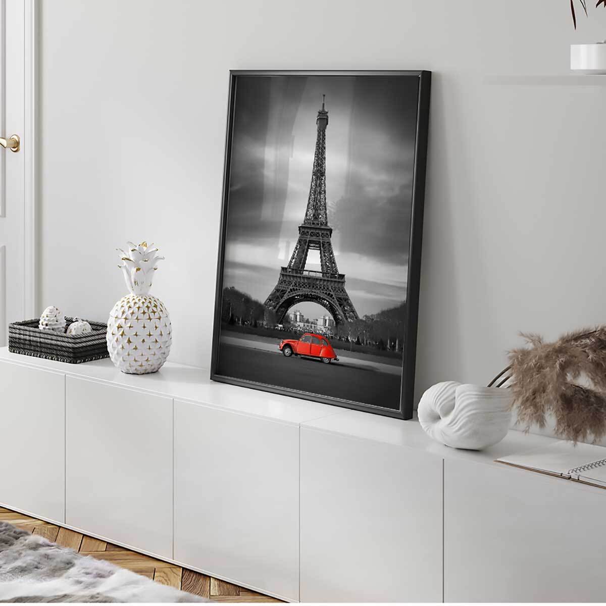 Affiche encadrée Tour Eiffel noir et blanc avec touche de couleur Affiche + cadre en métal - Noir