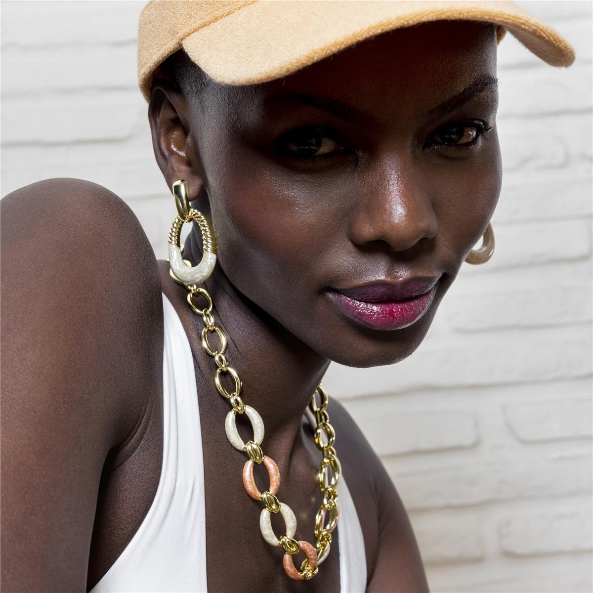 Pendientes Lux by Lux acabadoss en oro amarillo 18K