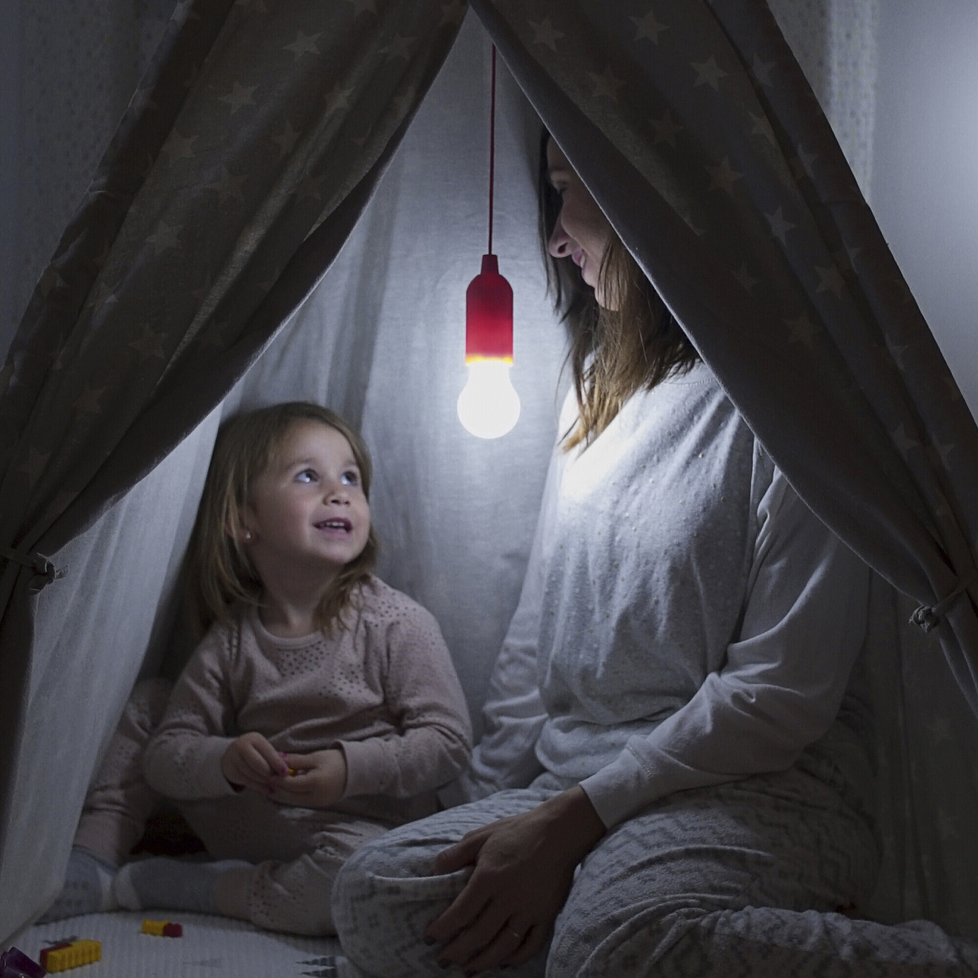 Lampadina LED Portatile Con Corda - Ø5,5x16,5 cm