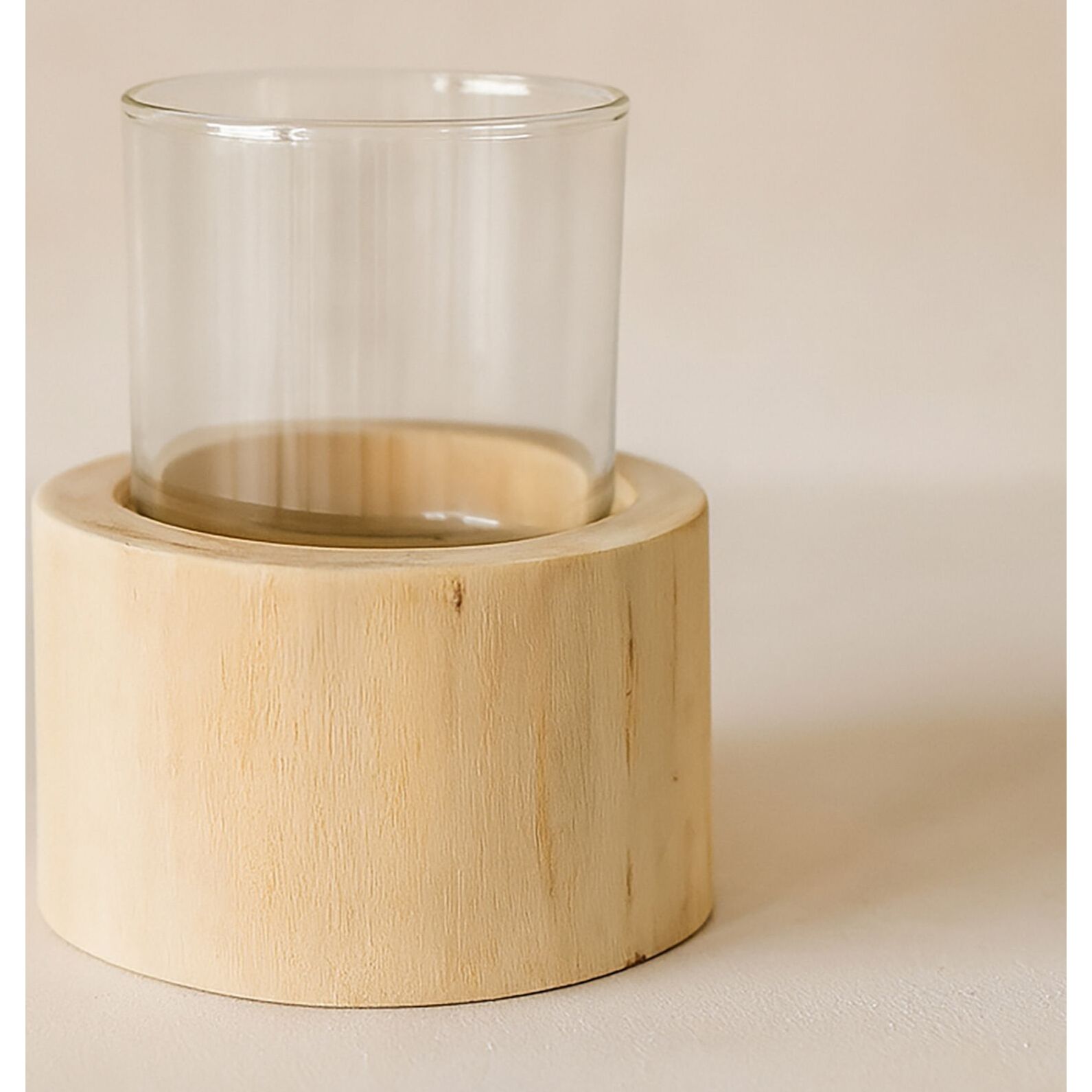 Photophore en verre avec base en teck