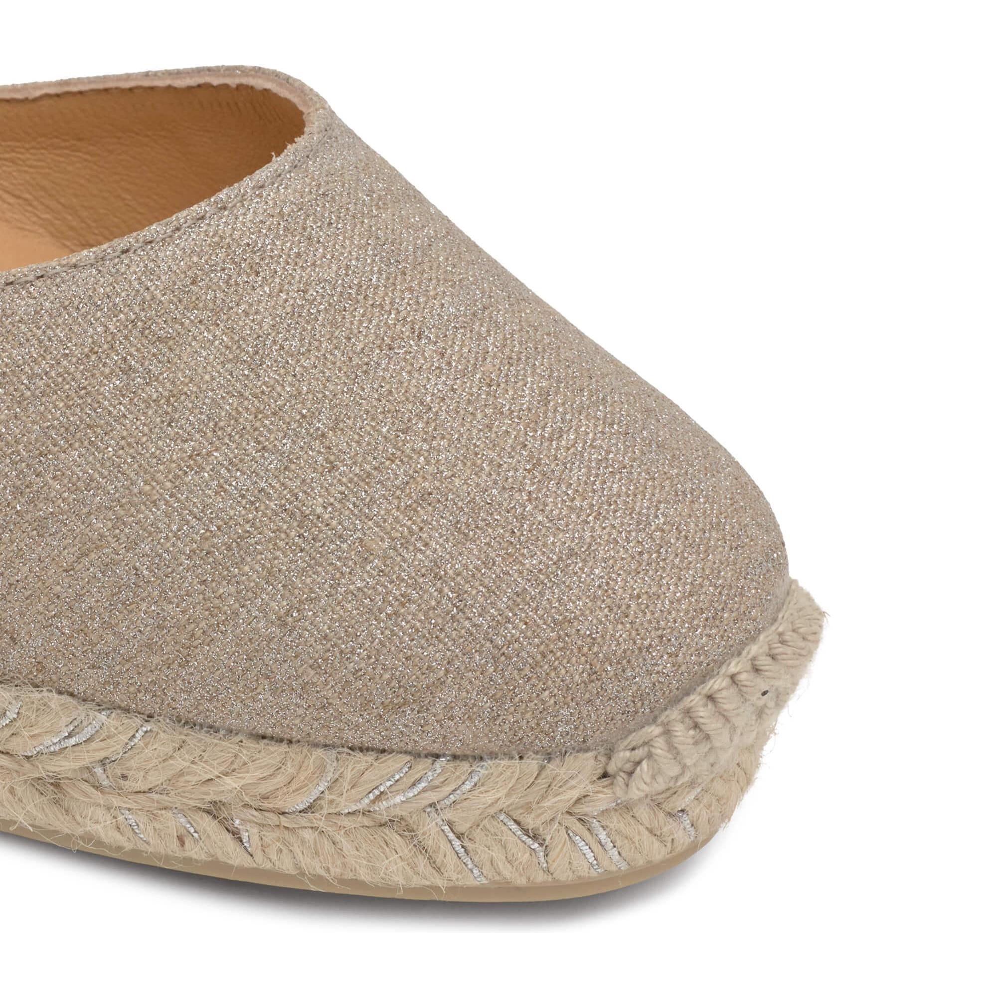 Alpargatas de cuña de mujer Cybil en lino metalizado con cierre de pulsera