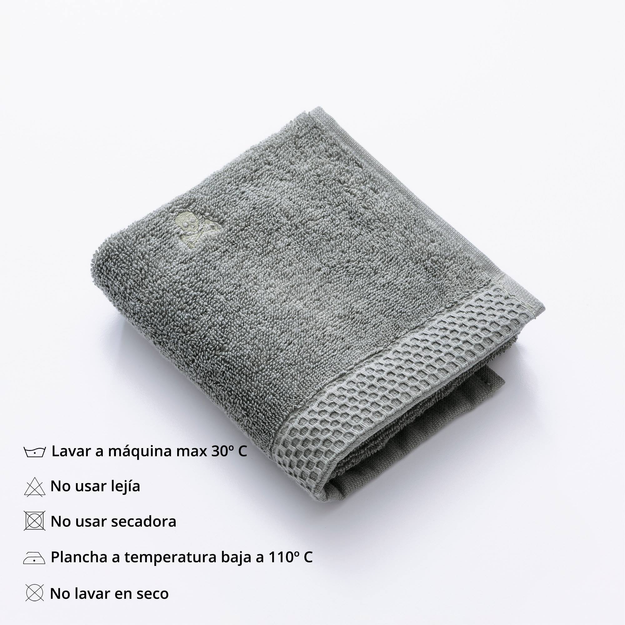 Juego de toallas nidus (30x50cm + 50x100cm + 90x150cm) 100% algodón en color verde agave con logo bordado scalpers home