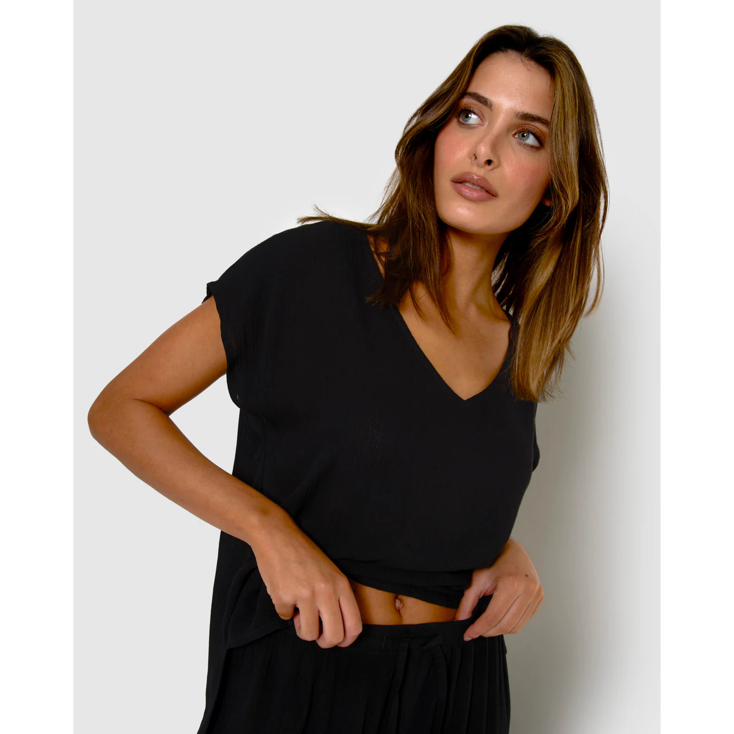 Pantalón largo mujer bambula detalles plisados negro