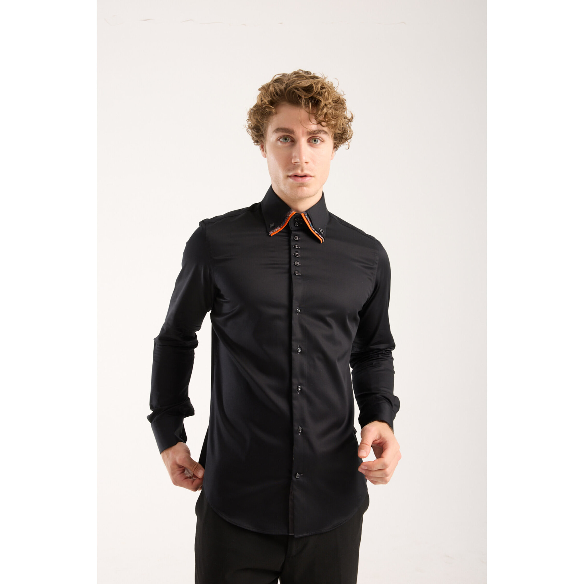 Camicia Uomo 2 Bottoni Button Down Triplo Collo Slim Satin Unito Nero