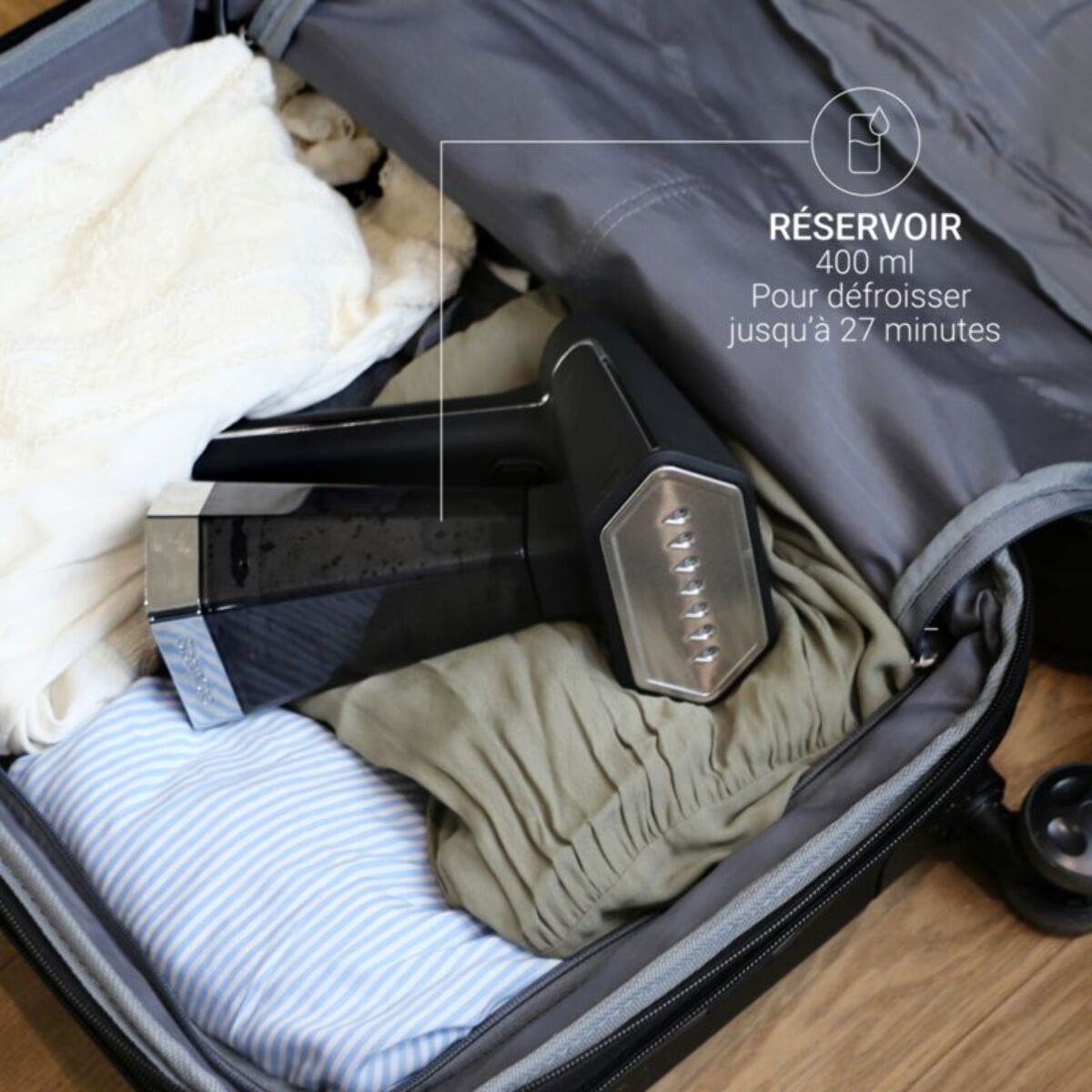 Défroisseur vapeur STEAMONE EUNS400B Victor