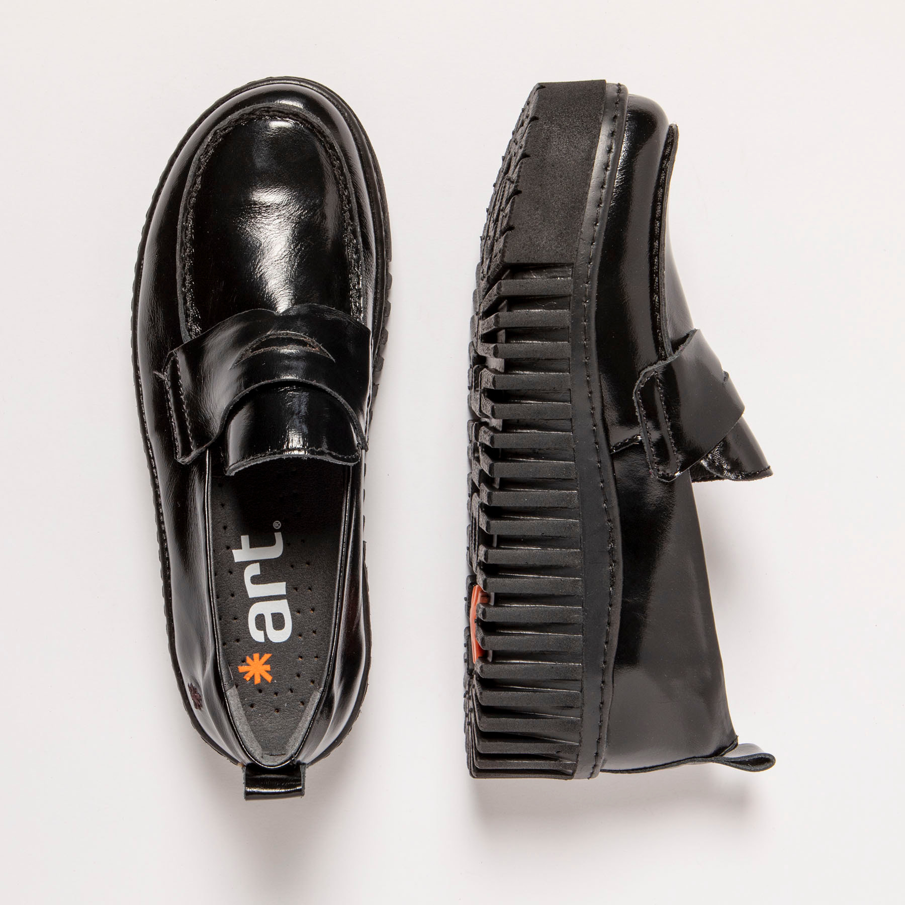 Zapatos 1530 NAPPA SHINNY BLACK/BRIGHTON color Black