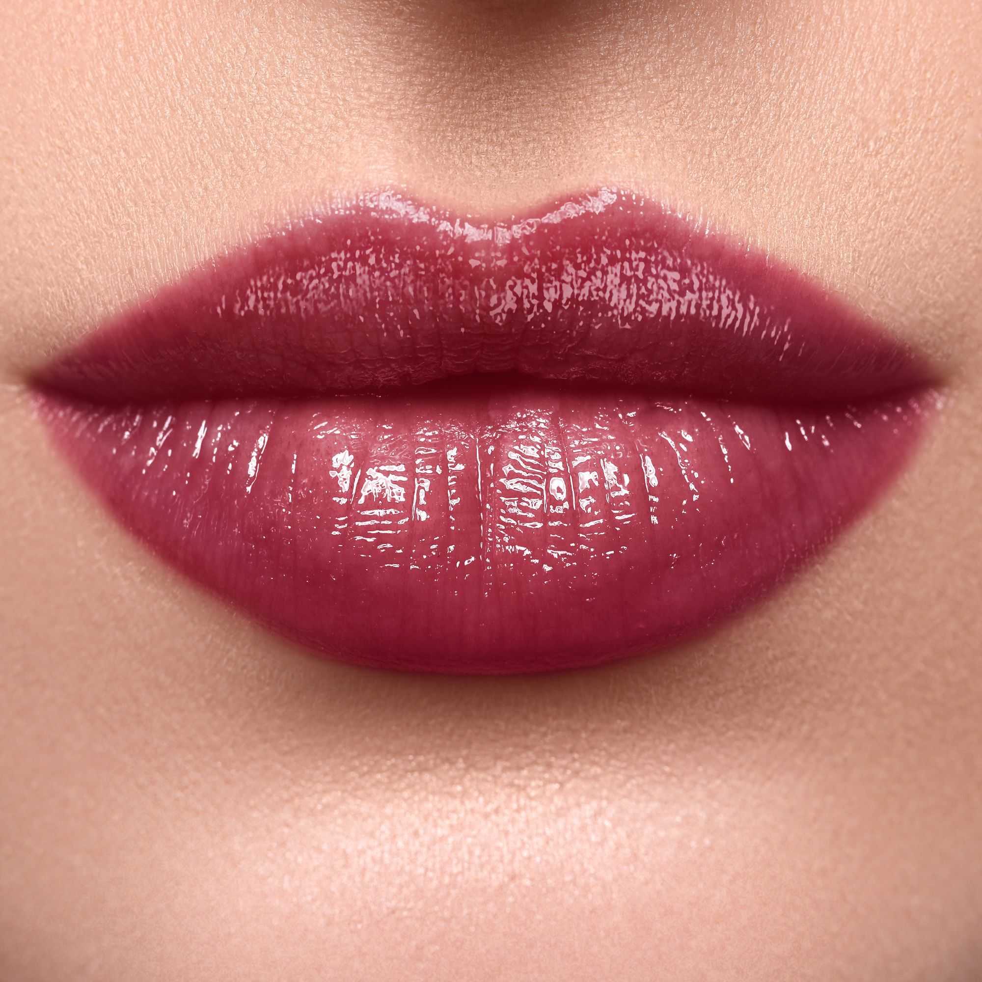 LIP GLAZE - GLASSY STICK Rossetto cremoso dal finish glossy.