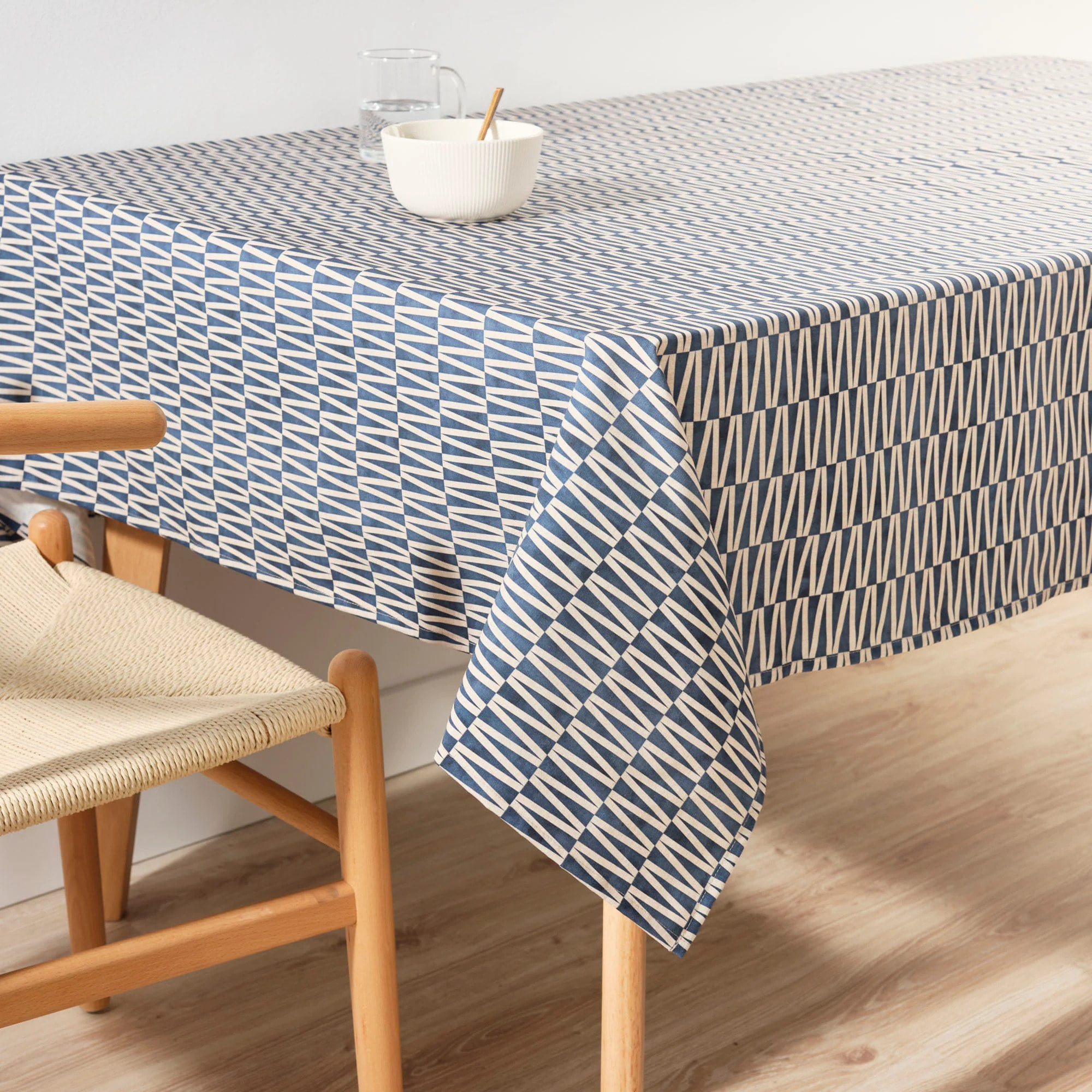 Nappe anti-taches au toucher tissu 0120-335