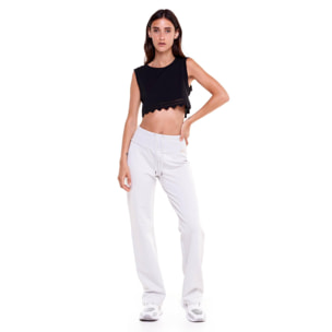 Camiseta de tirantes de mujer en blanco y negro.