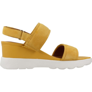 Sandalias Mujer de la marca GEOX  modelo D SPHERICA EC6 AMARILLO