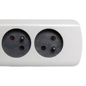 Multiprise 4 prises avec terre IP20 avec câble 1,5m