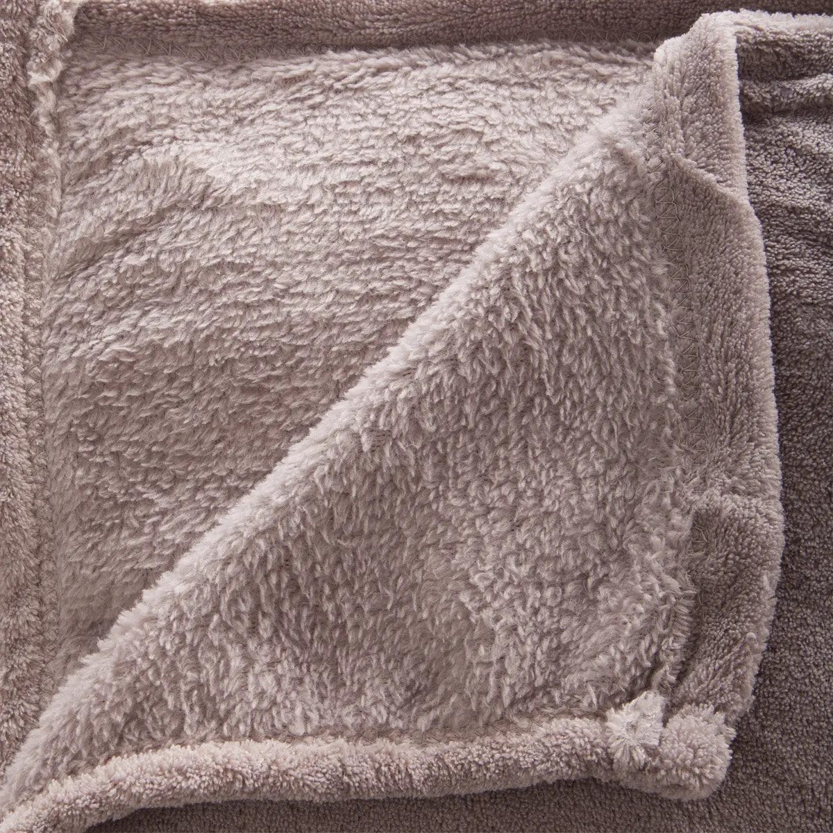 Plaid "Kiesa" en microfibre 125x150cm