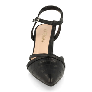 Sandalia T-Strap con Tacon y Punta Cerrada