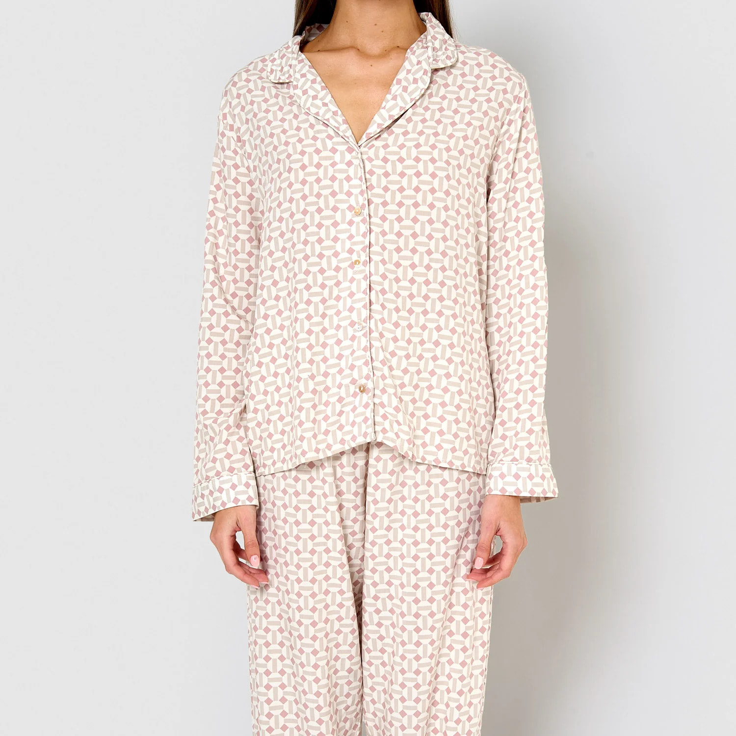 Pigiama lungo rosa enrieta in viscosa stile camicia
