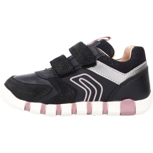 Zapatillas Niña de la marca GEOX  modelo B IUPIDOO GIRL NEGRO
