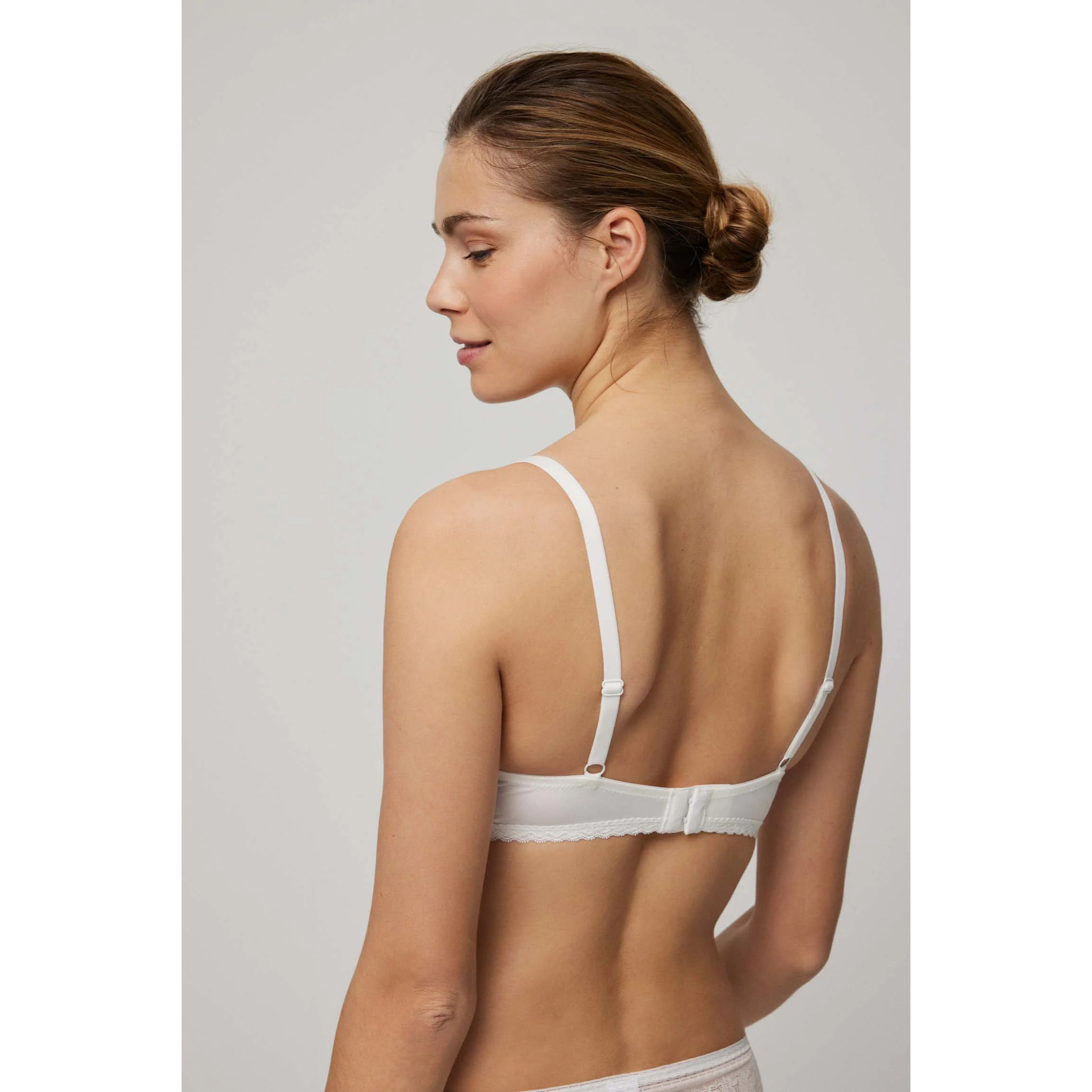 Reggiseno a triangolo imbottito senza ferretto con pizzo avorio, coppe B e C