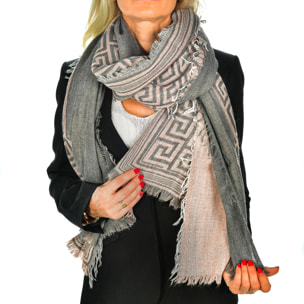 Sciarpa foulard con disegno traforato, doppia patta, modal e lana. Fatto in Italia.