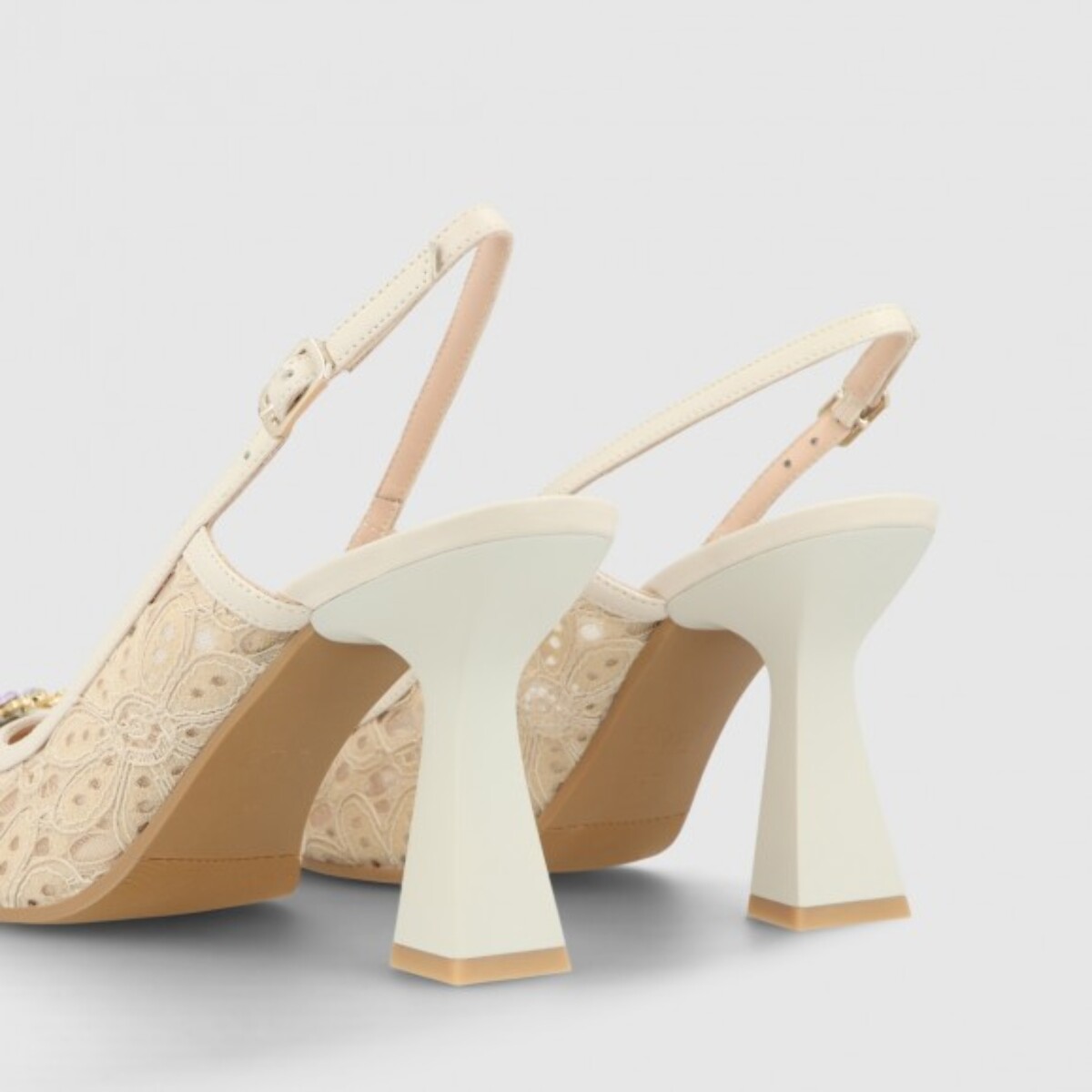 ZAPATOS DE SALÓN BEIGE SITAS