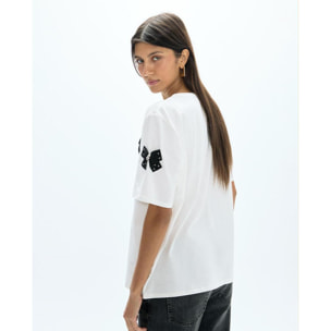 T-shirt girocollo con lacci posizionati e maniche corte