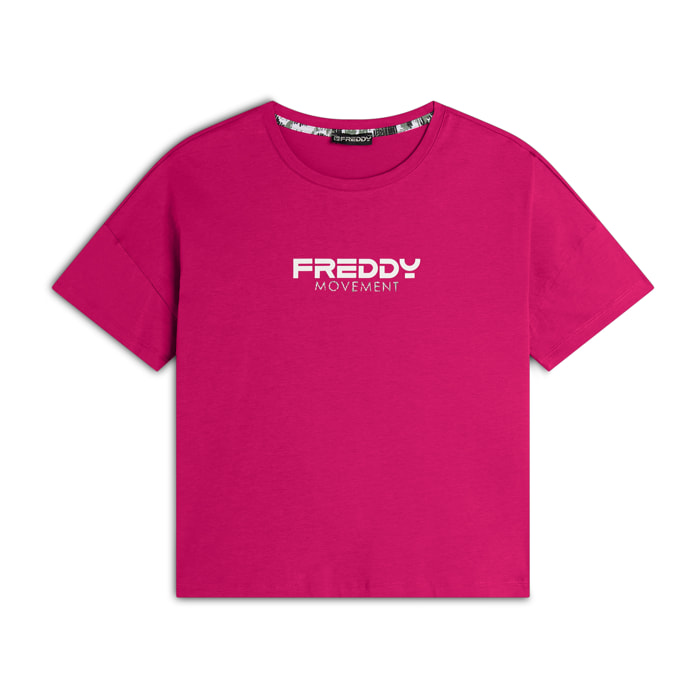 T-shirt donna comfort fit corta con stampa e spacchi