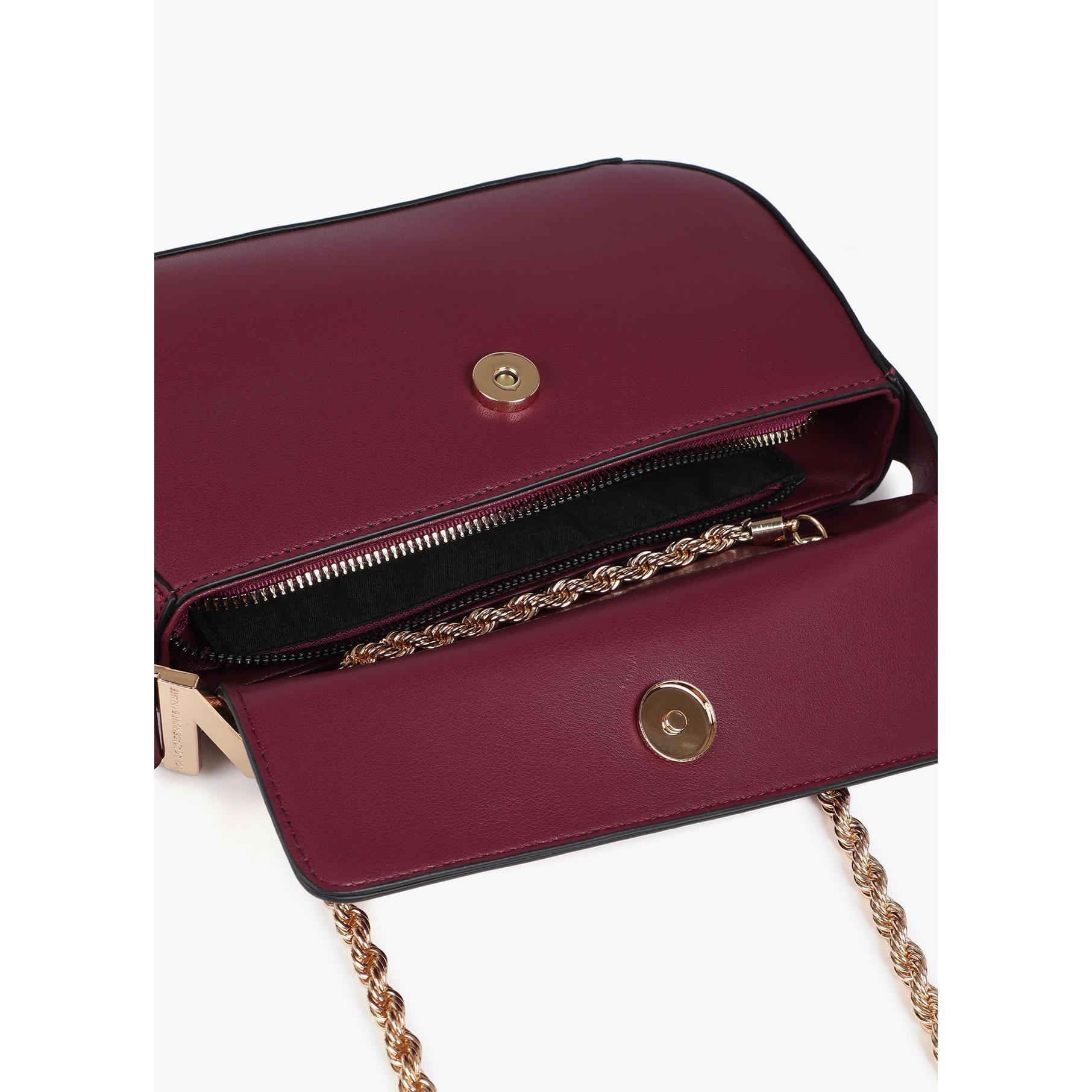 Tracolla in pelle sintetica con logo M sulla maniglia