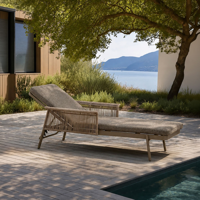 Lot de 2 chaises longues en aluminium et tissu moka MADRAGUE