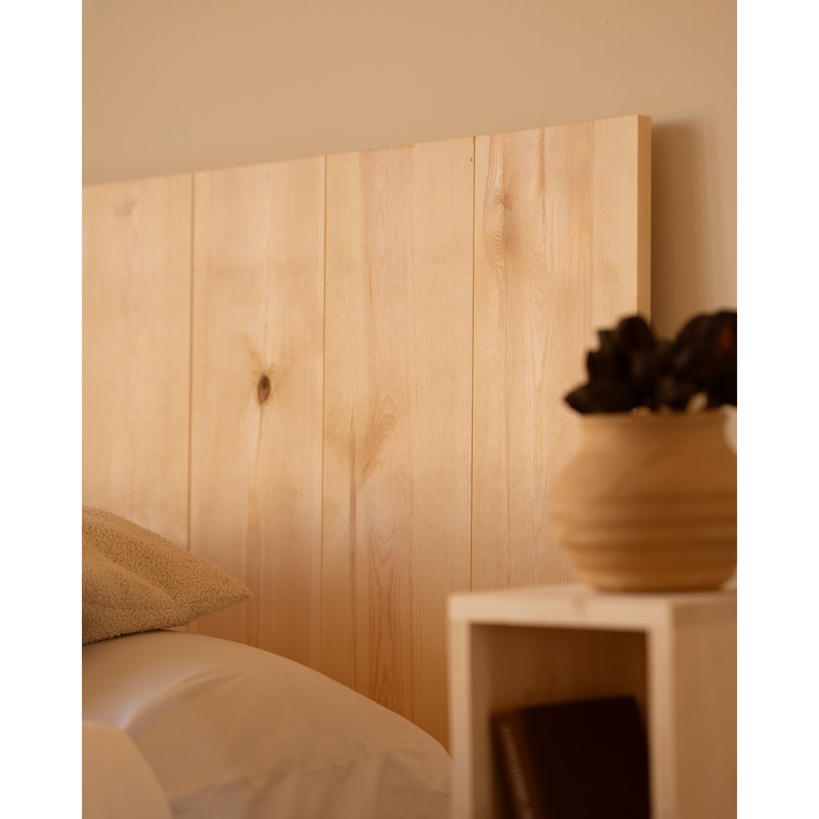 Cabecero de madera maciza en tono natural de varias medidas