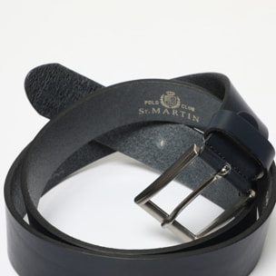 Cintura in pelle e fibbia in metallo