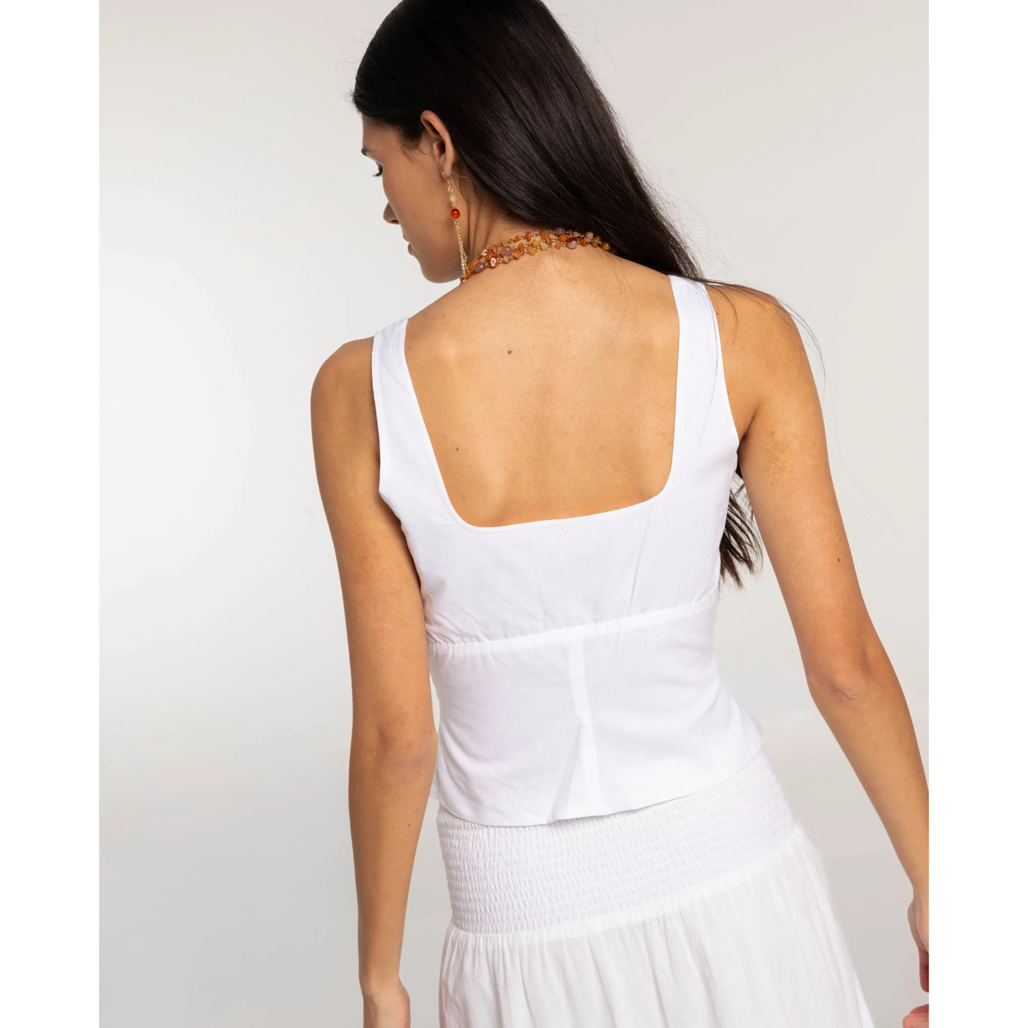 Top blanco de tirantes de algodón de mujer