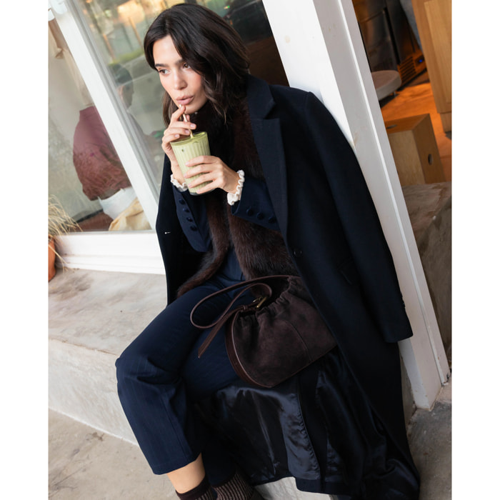 Abrigo largo con acabado sastre