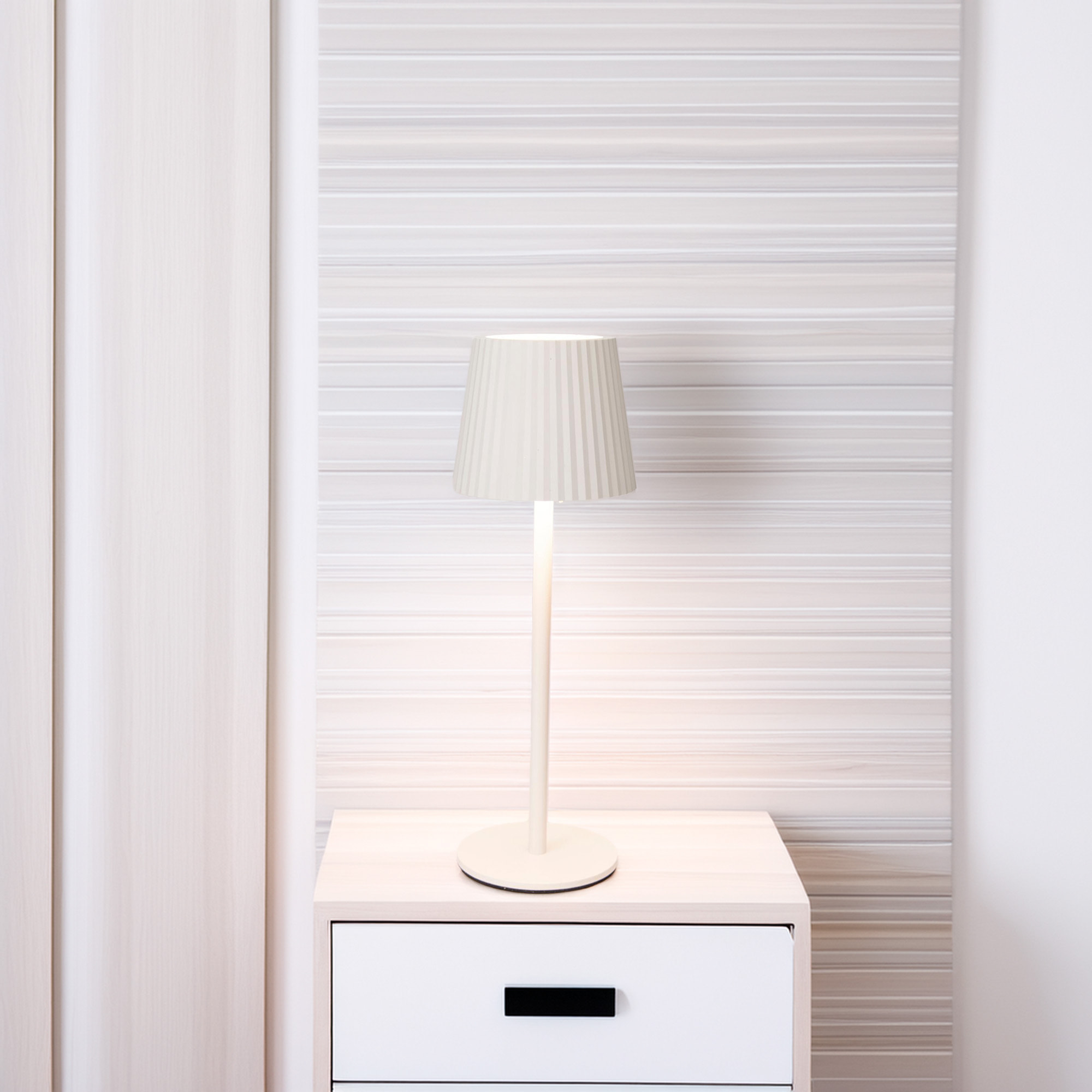 Well Home Lámpara de Mesa Blanca LED recargable con 24 luces blancas cálidas y 3 niveles de brillo Ø9x27,5cm