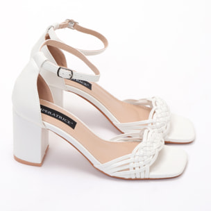 Sandali in simil pelle con fascia intrecciata e tacco alto comodo