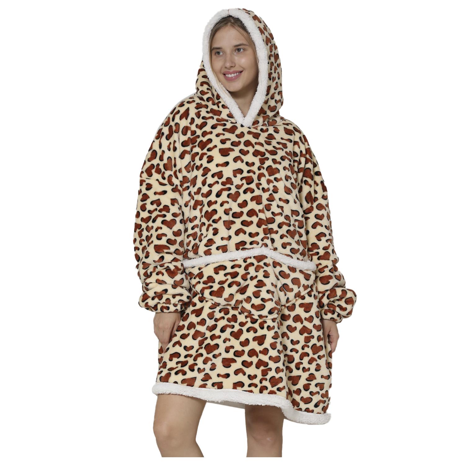 Bata estilo sudadera y manta de felpa extrasuave. Bolsillo frontal tipo canguro. Diseño Leopardo