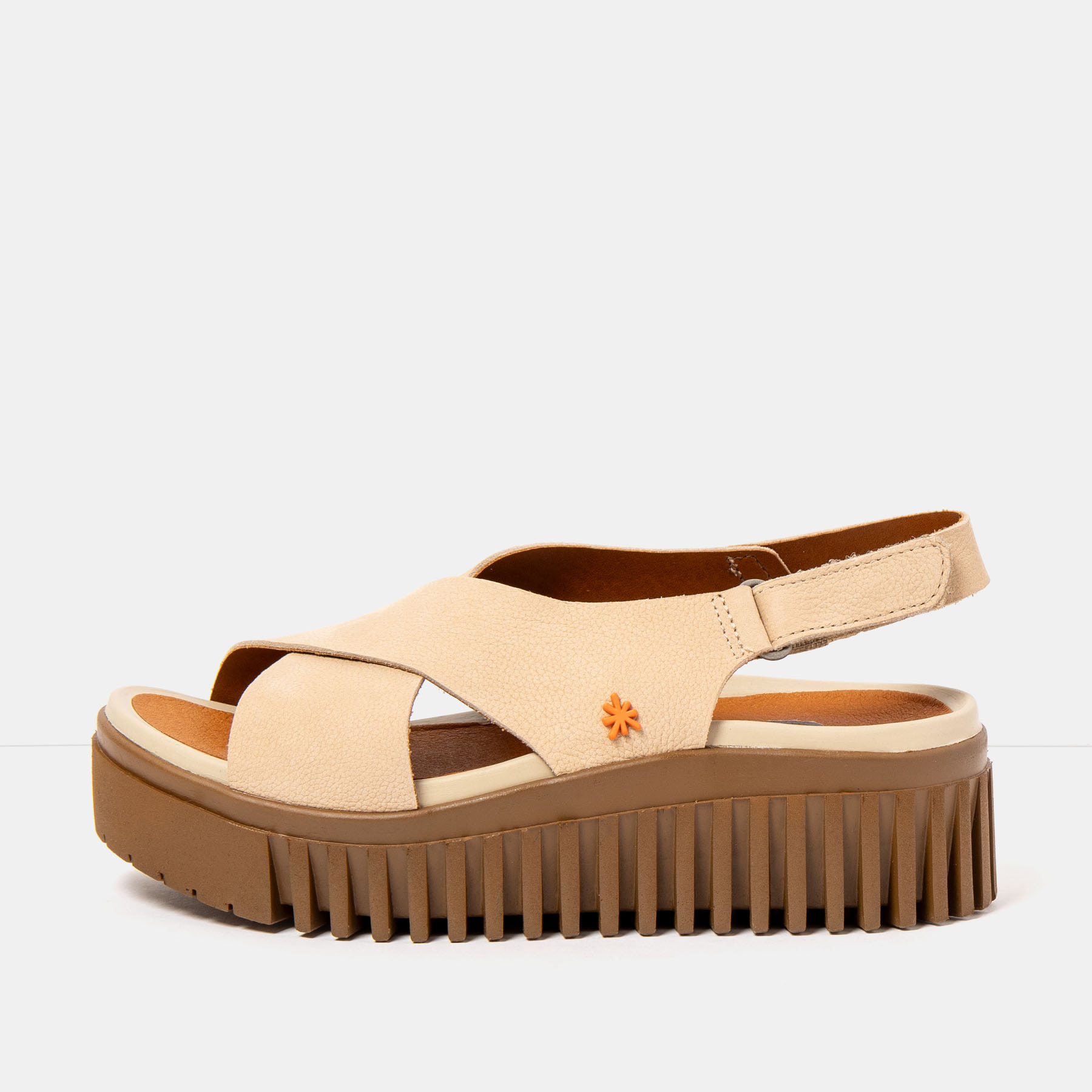 Sandalia de cuña 1574 NOBUCK CREAM-CARAMELO/BRIGHTON color Cream-caramelo