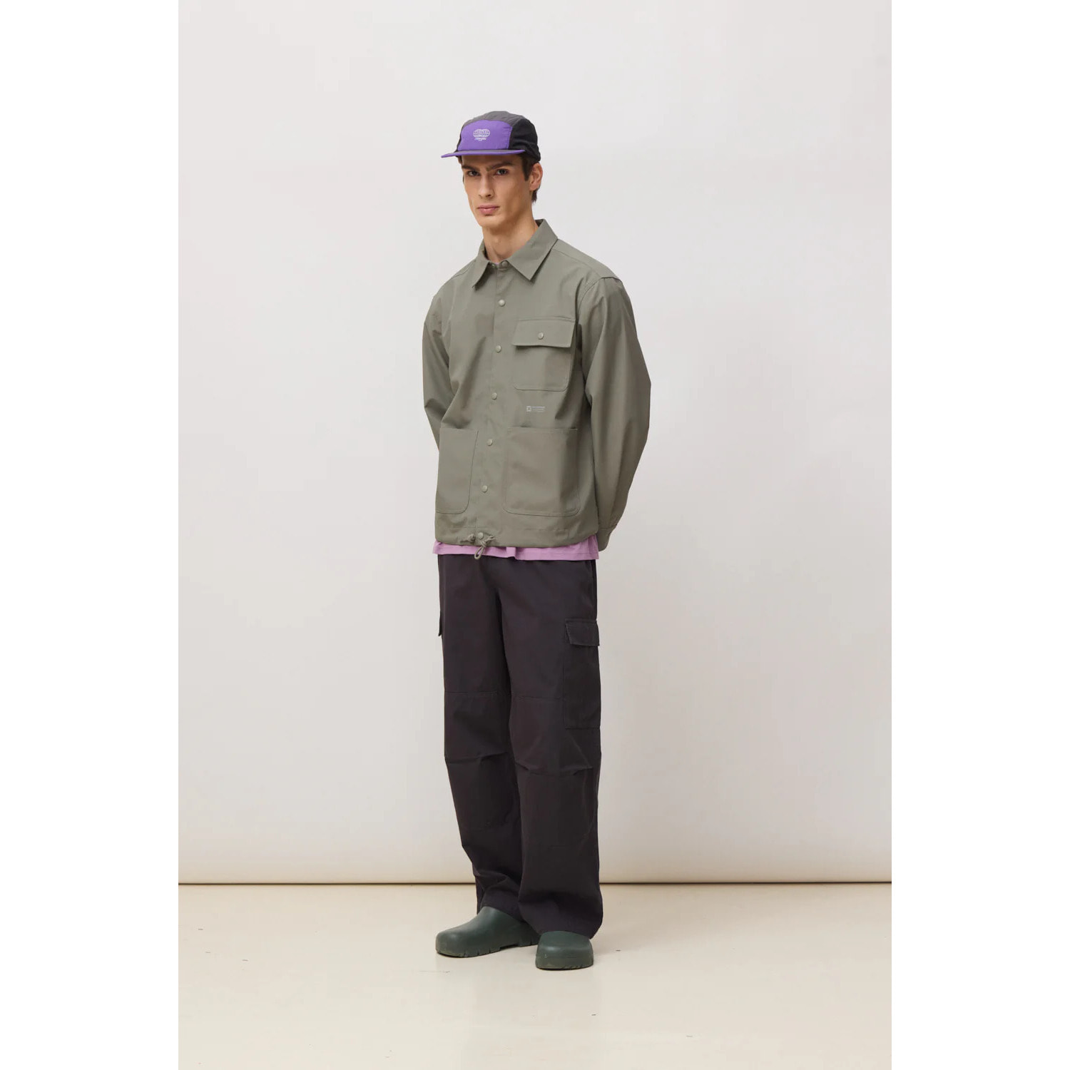 CHAQUETA MOUNTAIN OLIVE GREEN