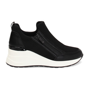Slip on mujer negra en tela