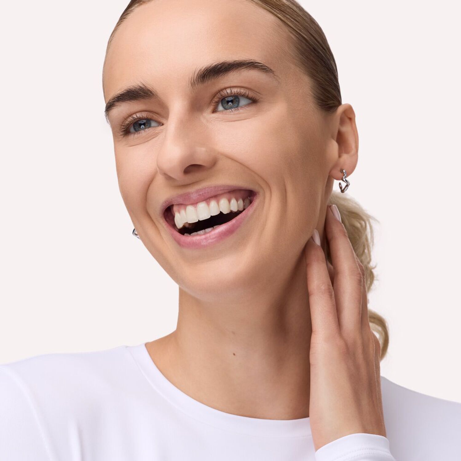 Invisible Cover Cushion Foundation - Fond de Teint Fini Mat à Effet Flouteur Tenue 24h