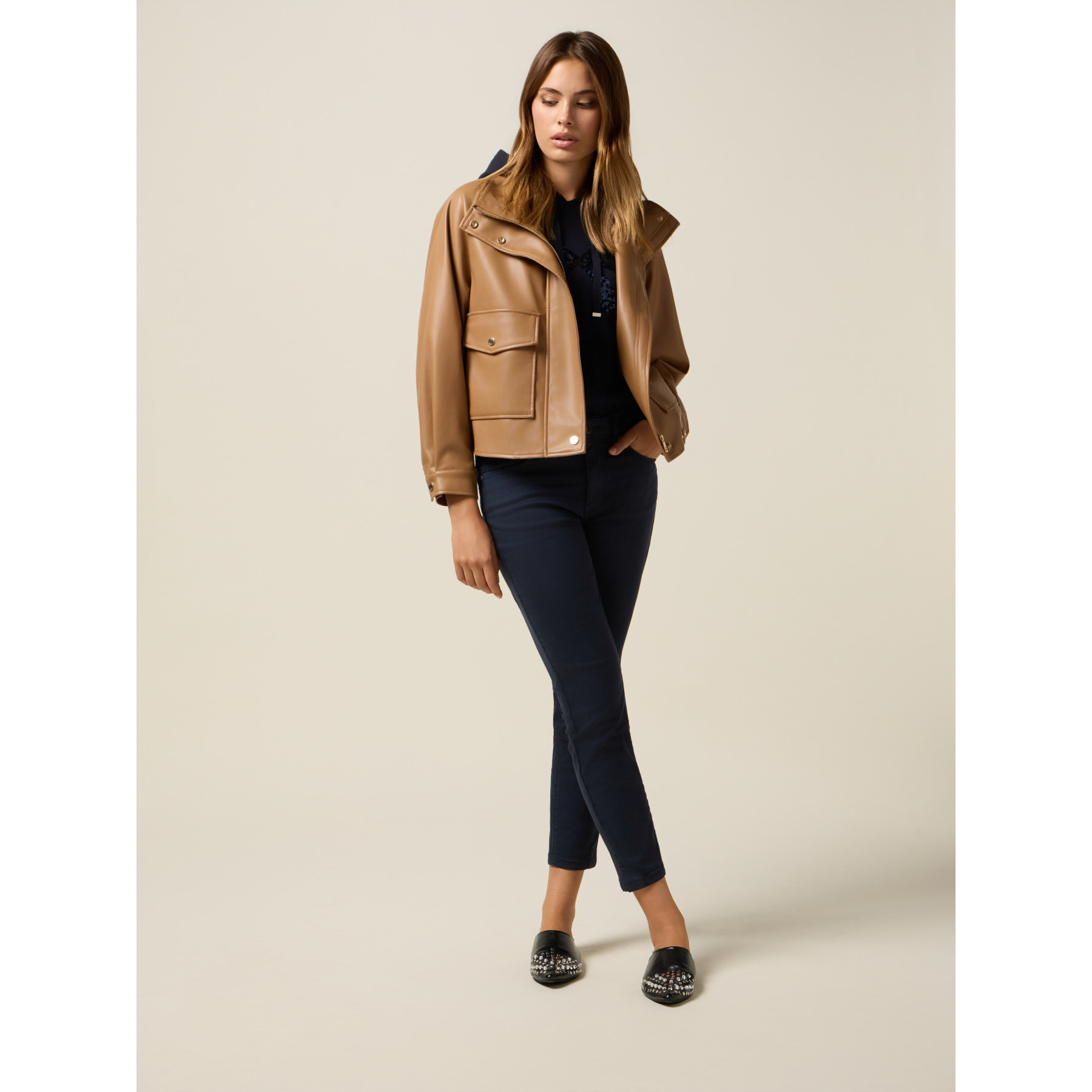 Oltre - Pantalones pitillo con detalle de cadena - Azul