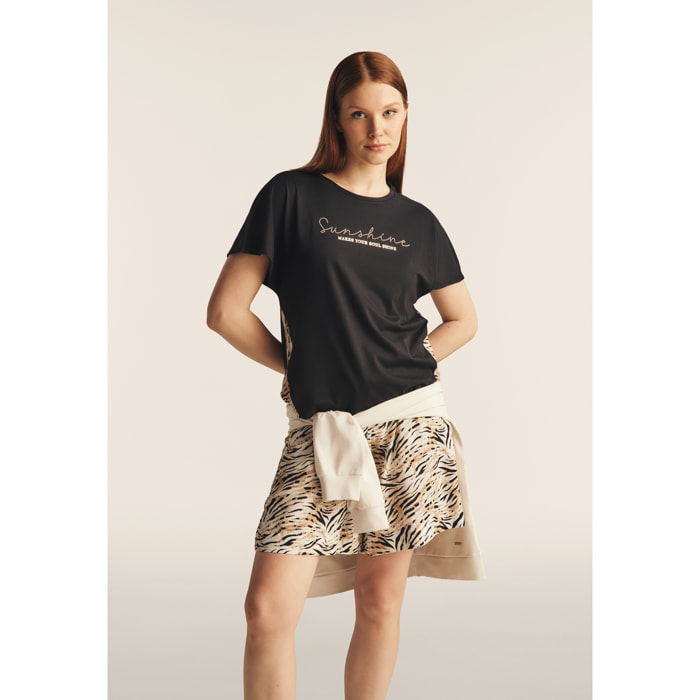 T-shirt maniche a kimono con stampa fantasia sui fianchi