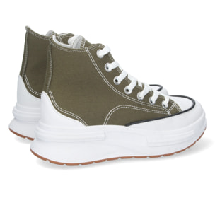 Zapatilla Abotinada con Cordones