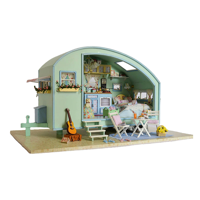 Caravana, un viaje por el tiempo. Maqueta 3D, realista con gran detalle y luces led.